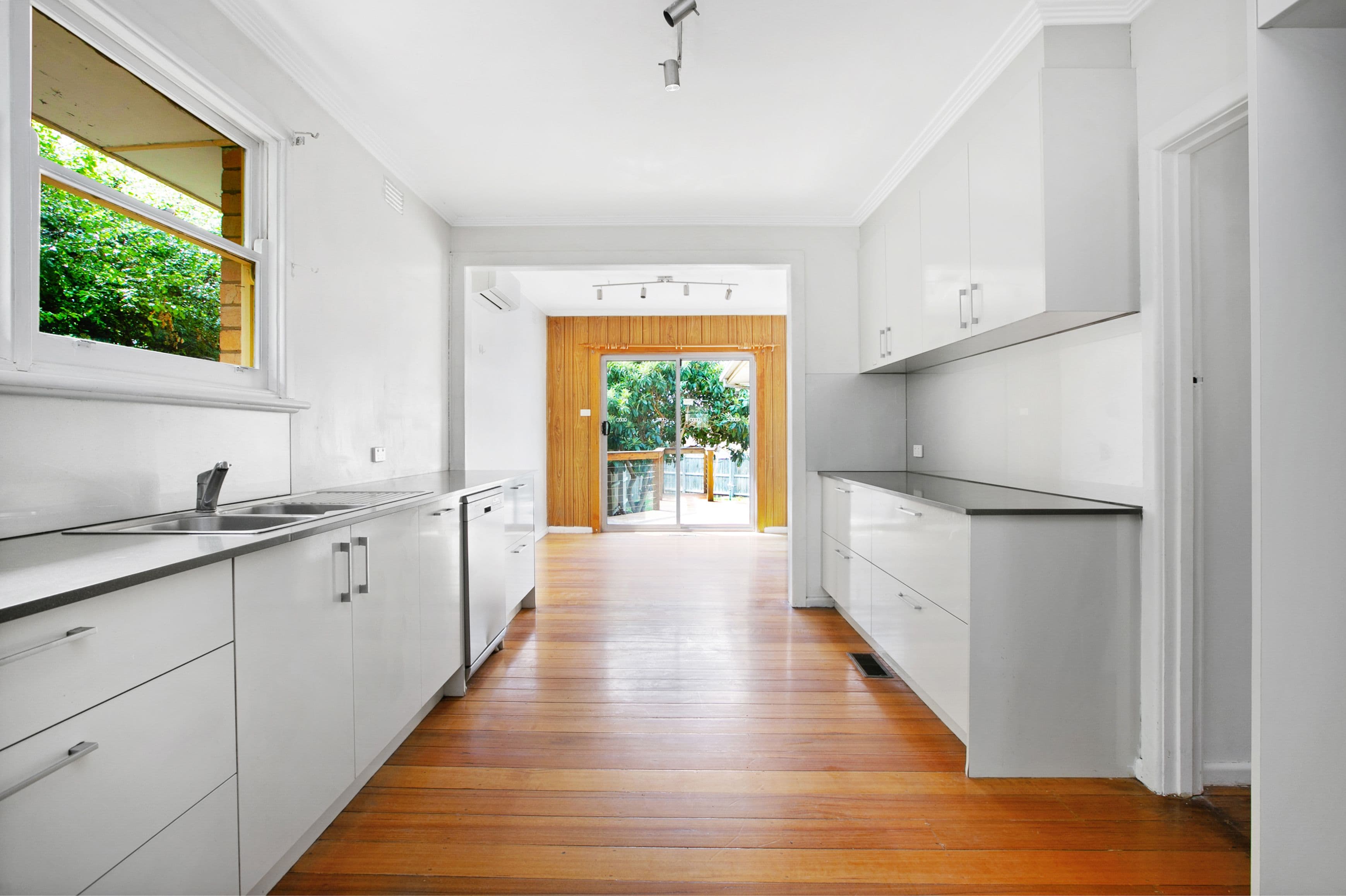 4 Graham Court, Preston VIC 3072, Preston - Thumbnail 2