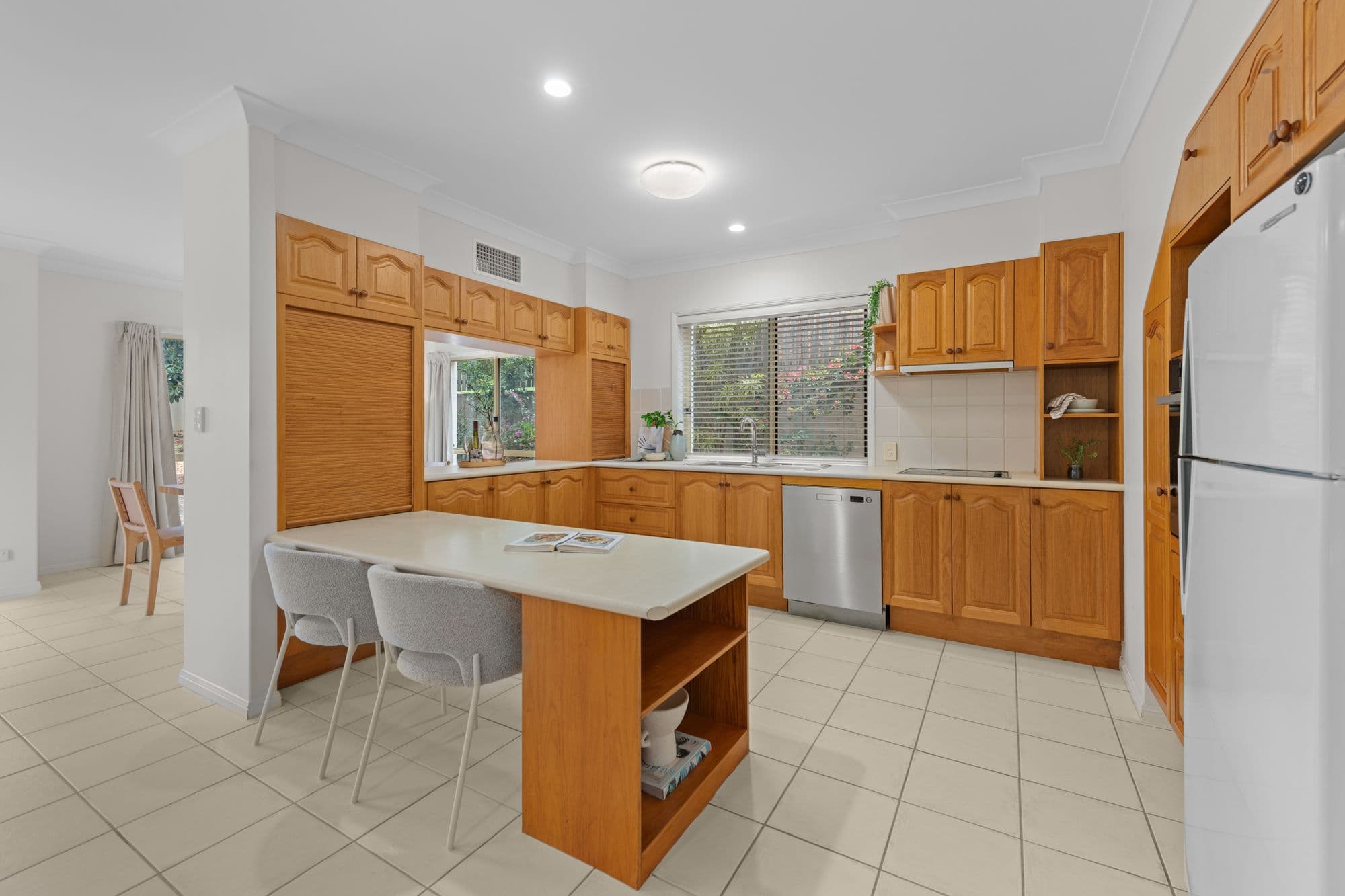 7 Dennis Street, Indooroopilly QLD 4068, Indooroopilly - Thumbnail 7