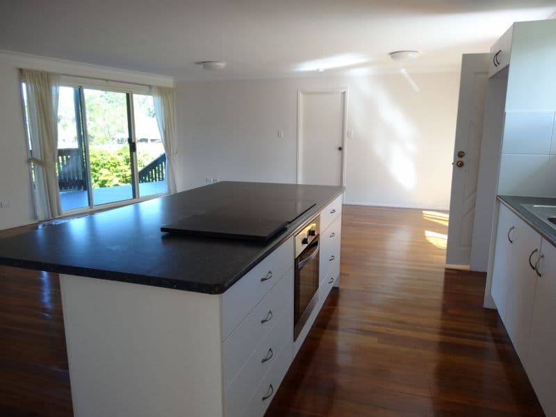 30 Oasis Drive, RUSSELL ISLAND QLD 4184, Russell Island - Thumbnail 4