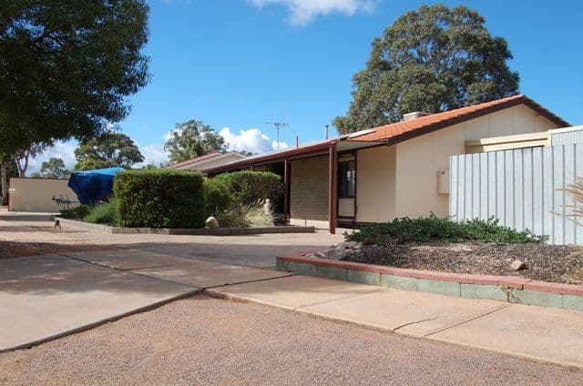4 Dempsey Court, PORT AUGUSTA WEST SA 5700, Port Augusta West - Image 1