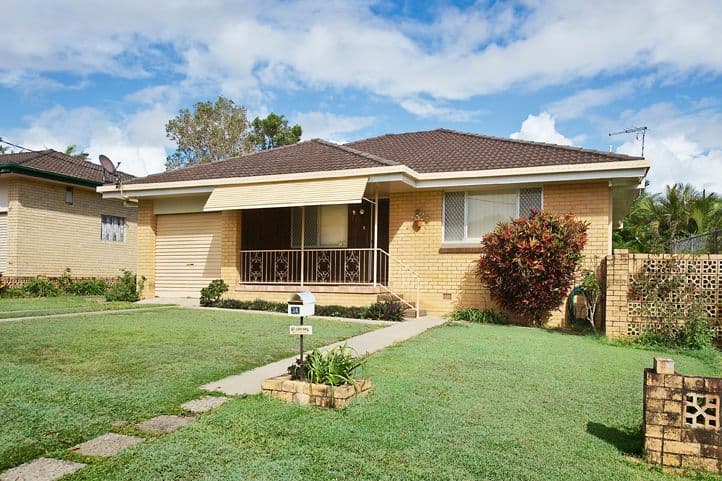 34 Waratah Drive, CLONTARF QLD 4019, Clontarf - Image 1