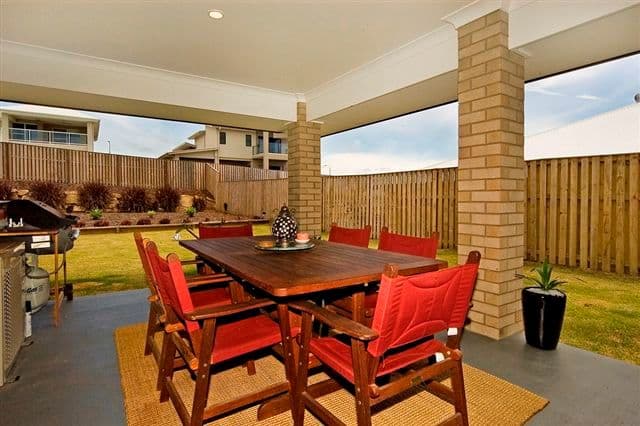 26 Lawley Crescent, PACIFIC PINES QLD 4211, Pacific Pines - Thumbnail 3