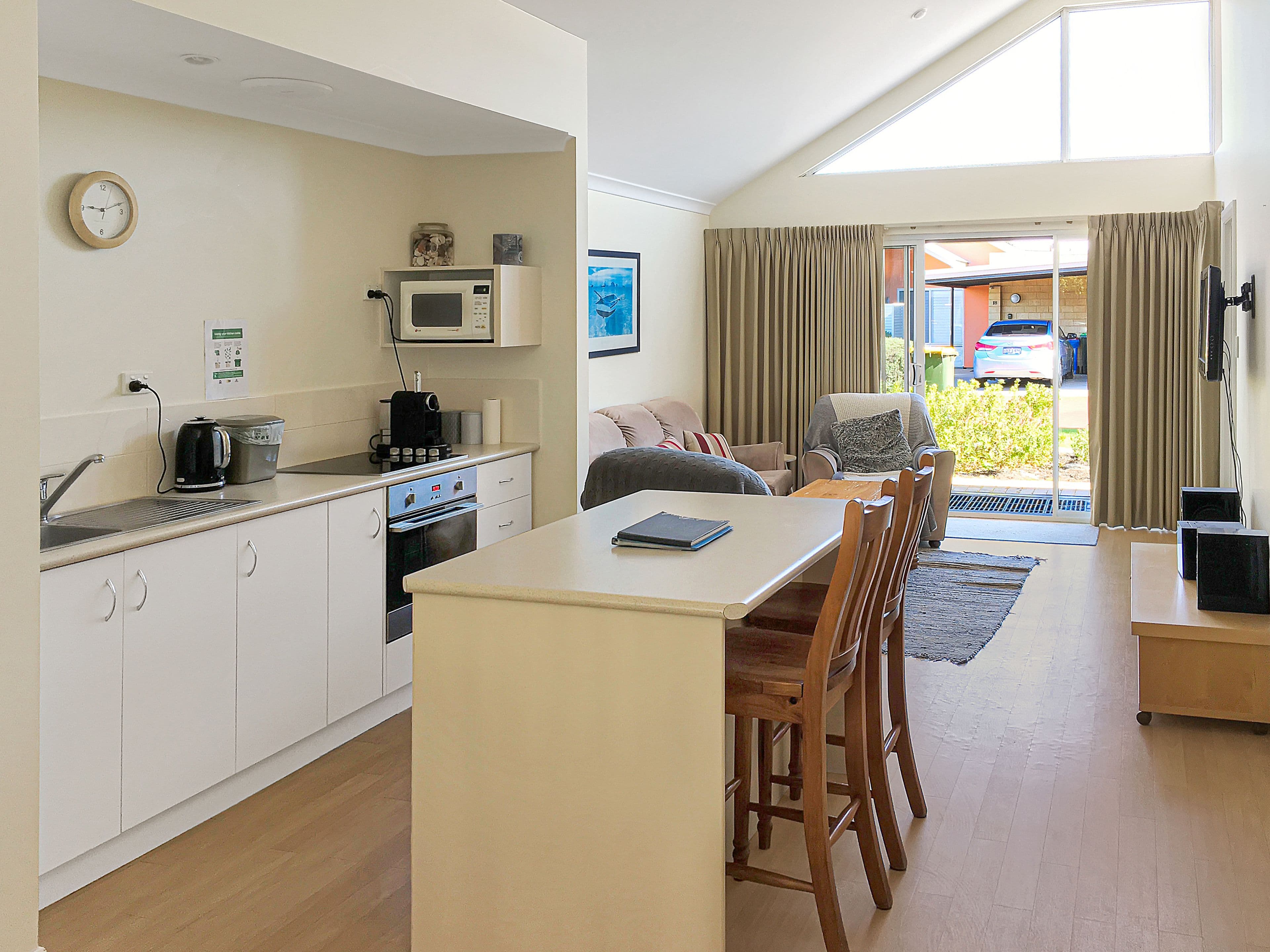 3 Dillon Close, Collingwood Park WA 6330, Collingwood Park - Thumbnail 5