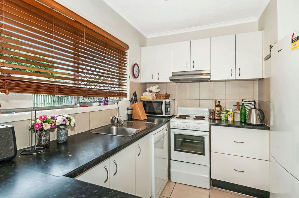40 Attunga Street, Kingston QLD 4114, Kingston - Thumbnail 2