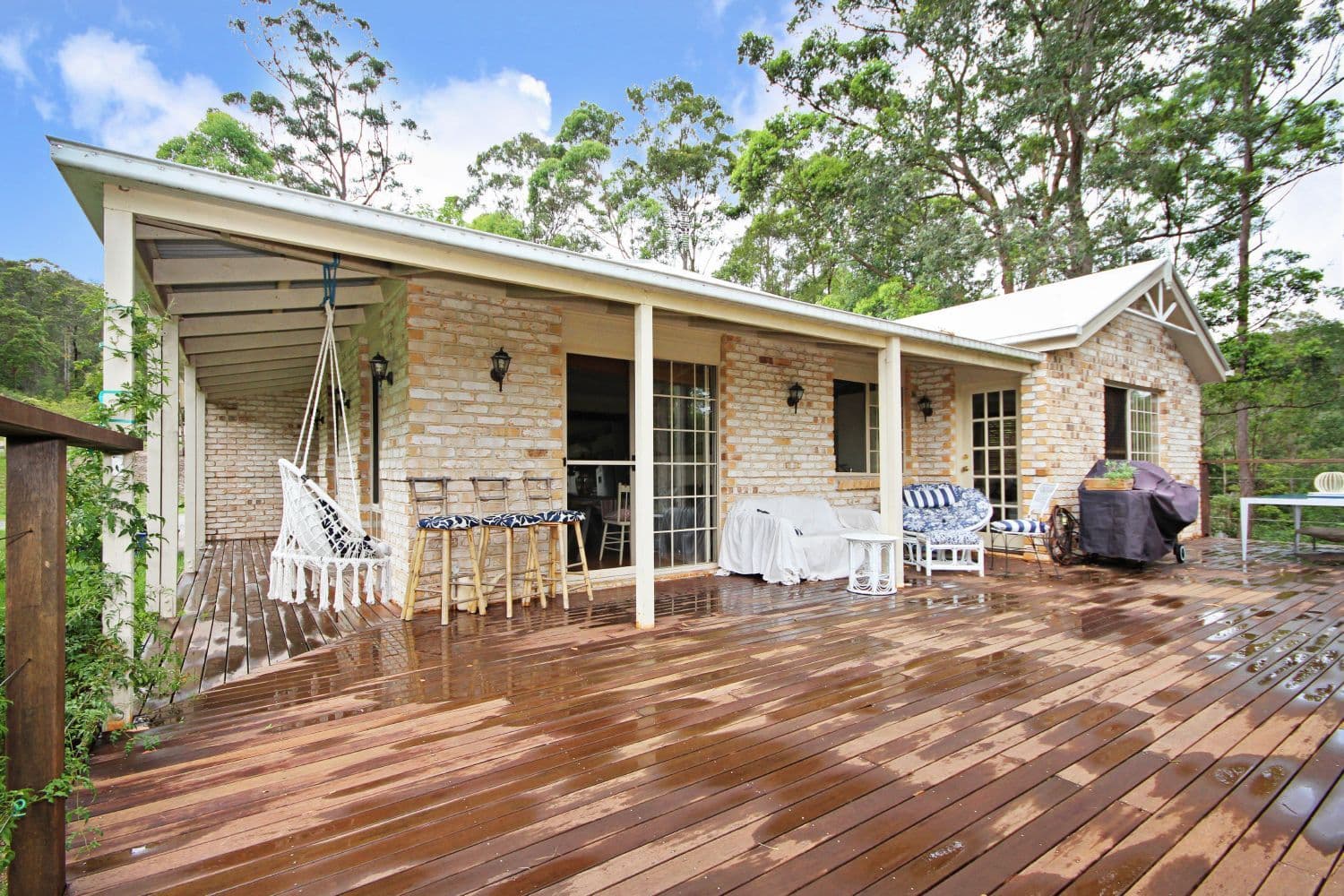 17 Lomatia Court, BONOGIN QLD 4213, Bonogin - Thumbnail 2
