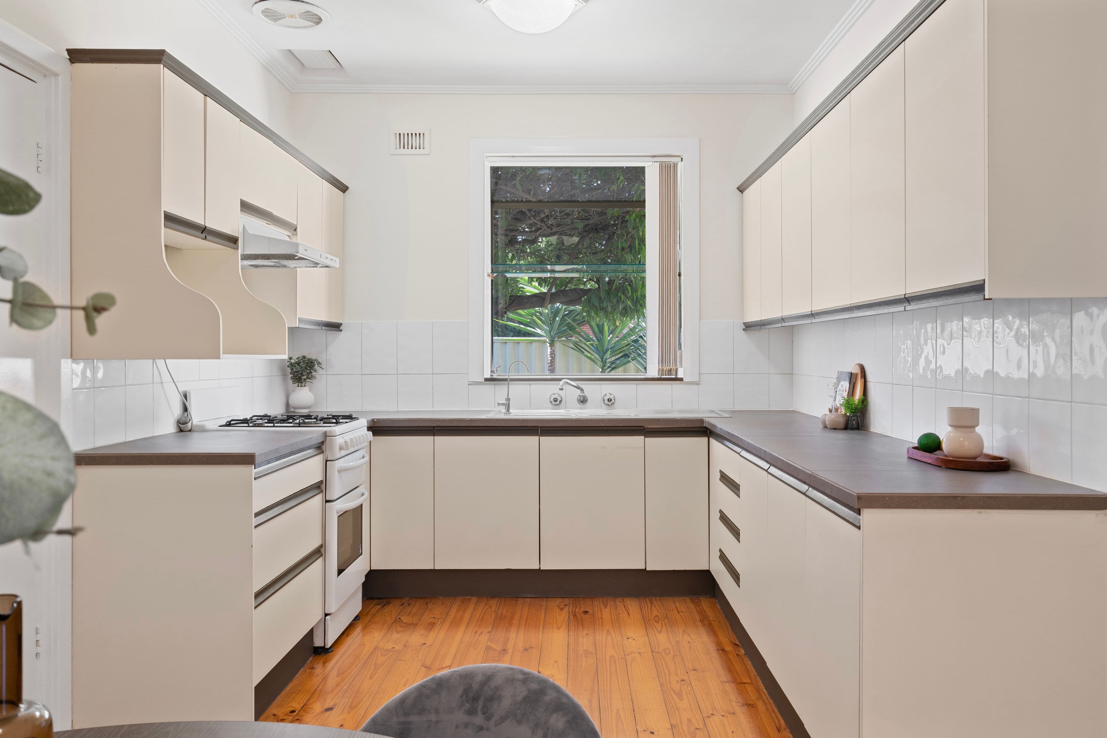36 Weroona Avenue, Park Holme SA 5043, Park Holme - Thumbnail 4