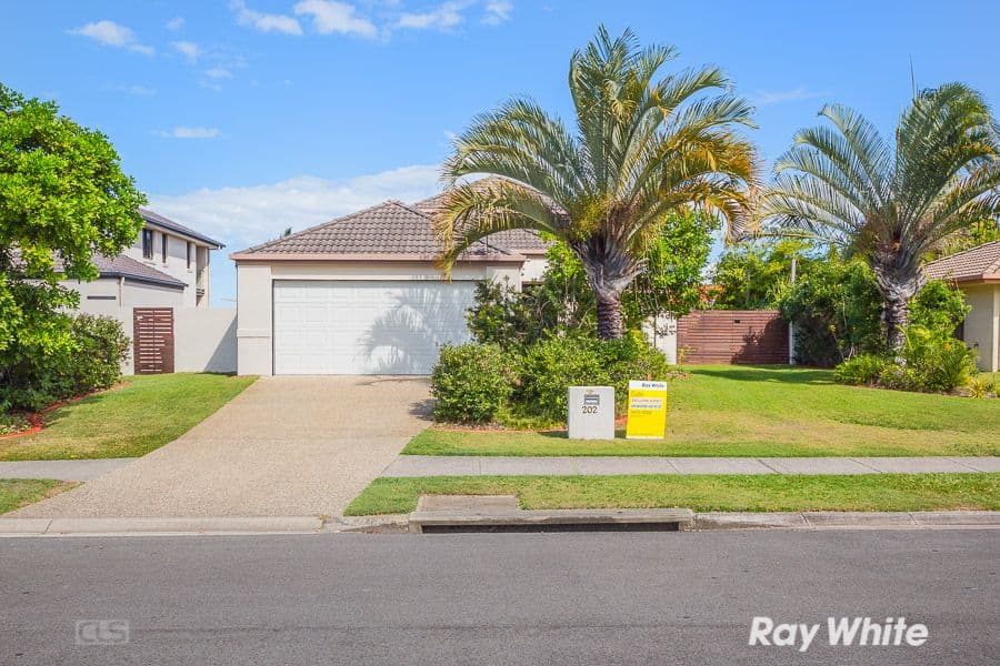 202 Endeavour Drive, Banksia Beach QLD 4507, Banksia Beach - Thumbnail 2