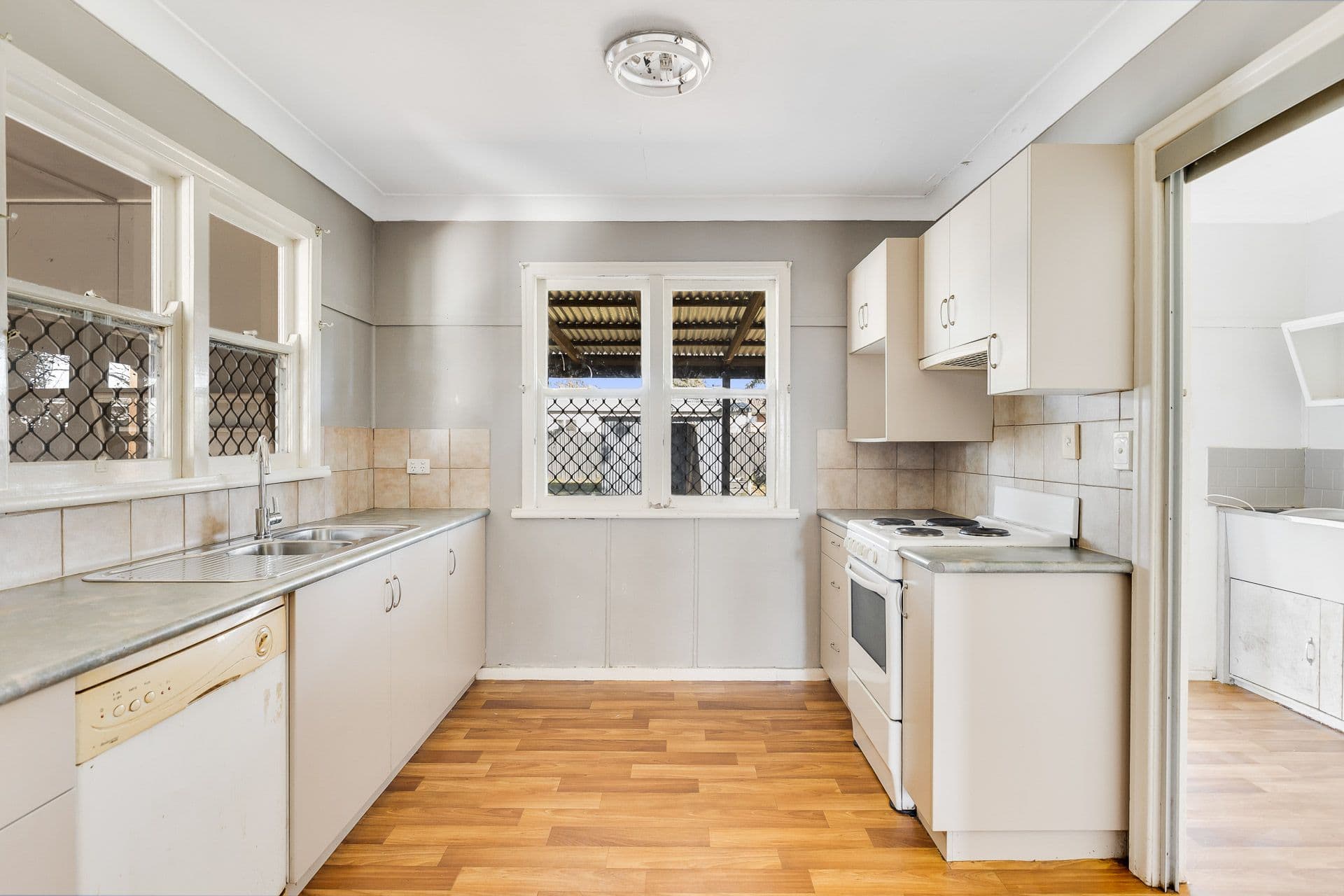 20 Tomkinson Street, Wilsonton QLD 4350, Wilsonton - Thumbnail 5