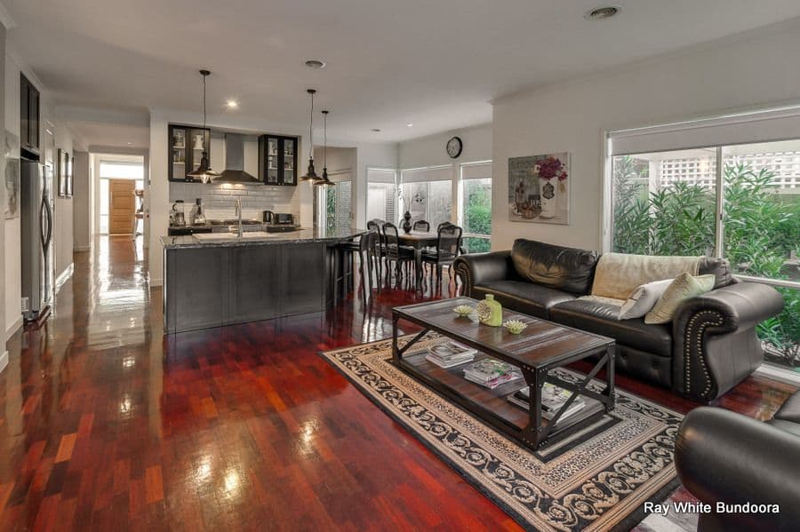 11 Scarlet Drive, BUNDOORA VIC 3083, Bundoora - Thumbnail 2