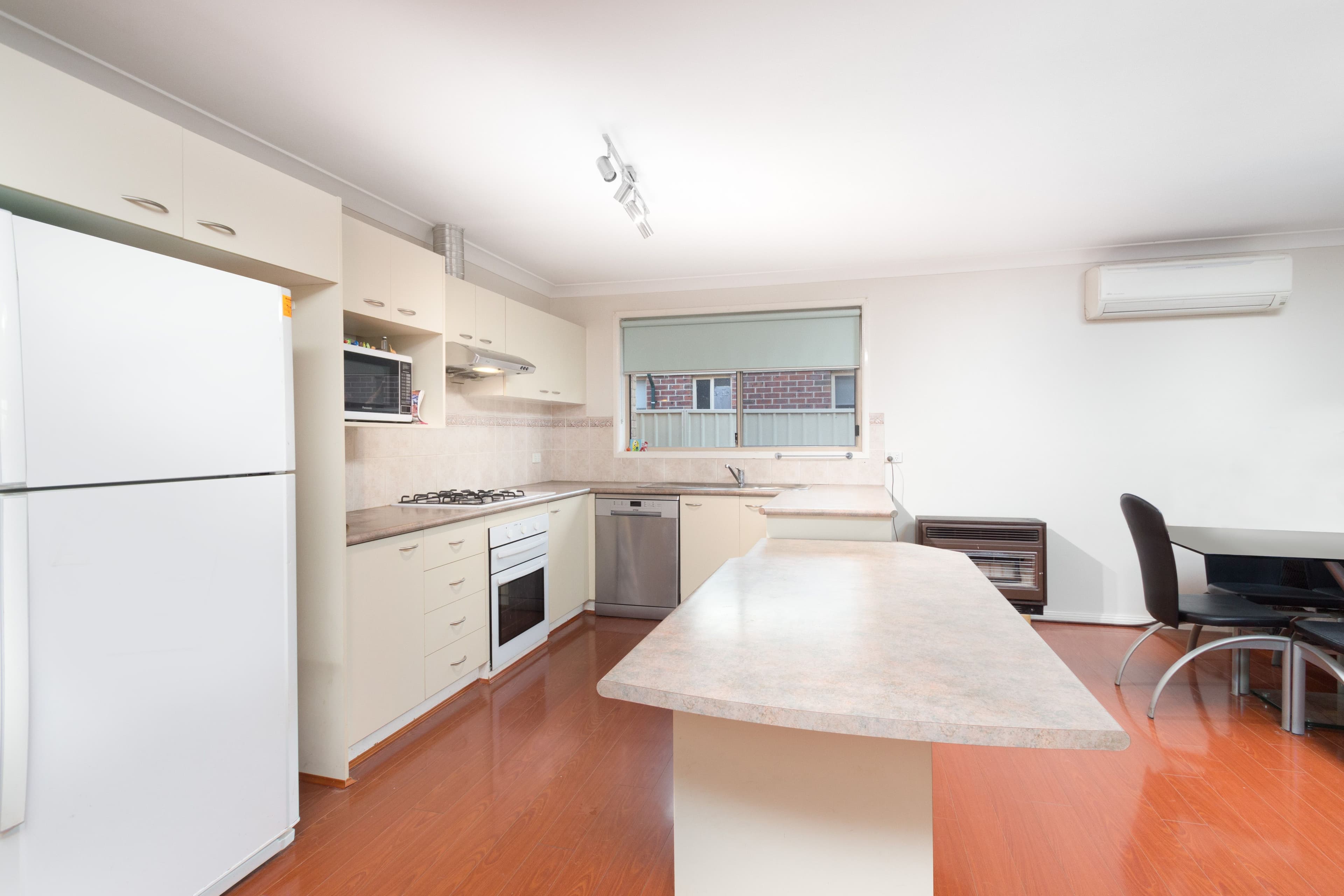 11 Blacksmith Close, Stanhope Gardens NSW 2768, Stanhope Gardens - Thumbnail 2
