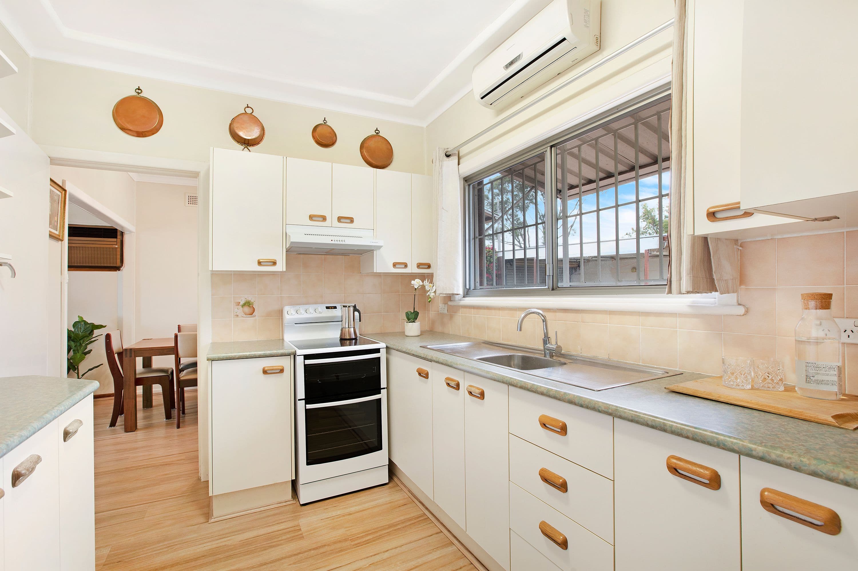 210 Noble Avenue, Greenacre NSW 2190, Greenacre - Thumbnail 4