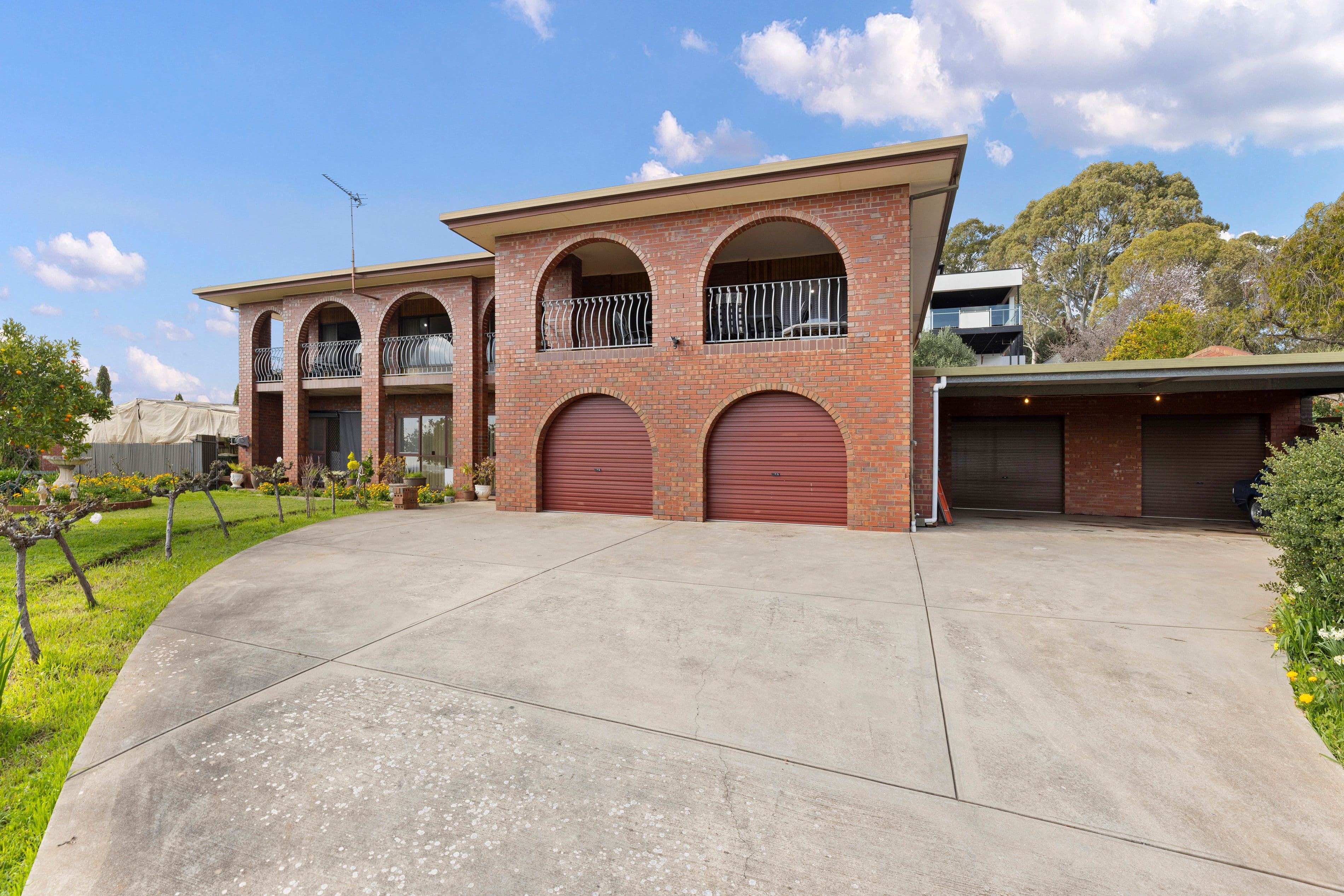 1 Yalpara Avenue, Rostrevor SA 5073, Rostrevor - Image 1