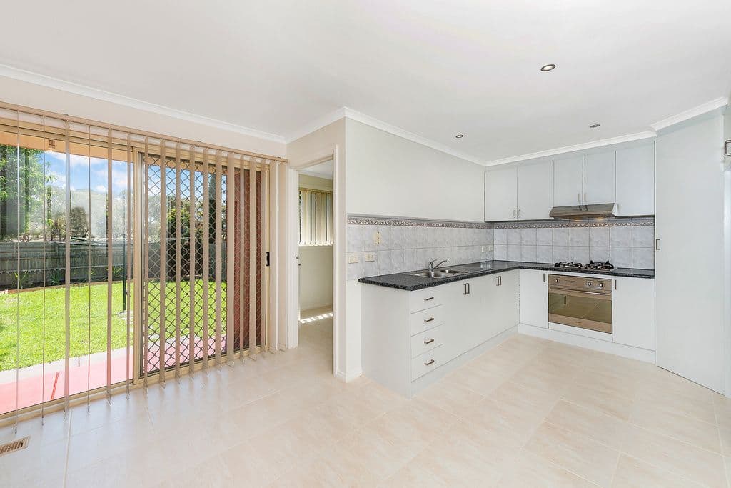 14 Casey Drive, Lalor VIC 3075, Lalor - Thumbnail 2