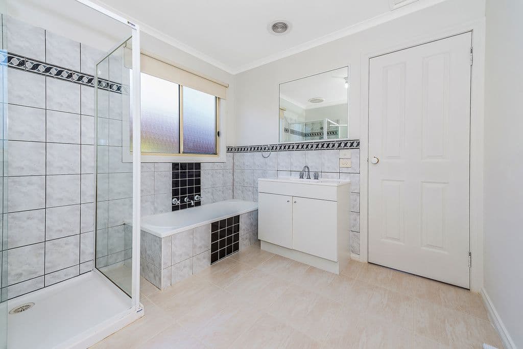 14 Casey Drive, Lalor VIC 3075, Lalor - Thumbnail 8