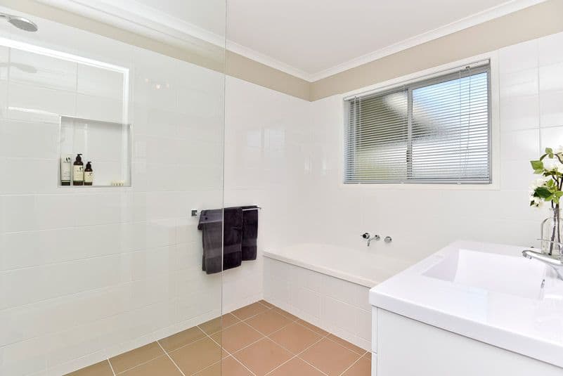 12 Nerida Street, ROCHEDALE SOUTH QLD 4123, Rochedale South - Thumbnail 7