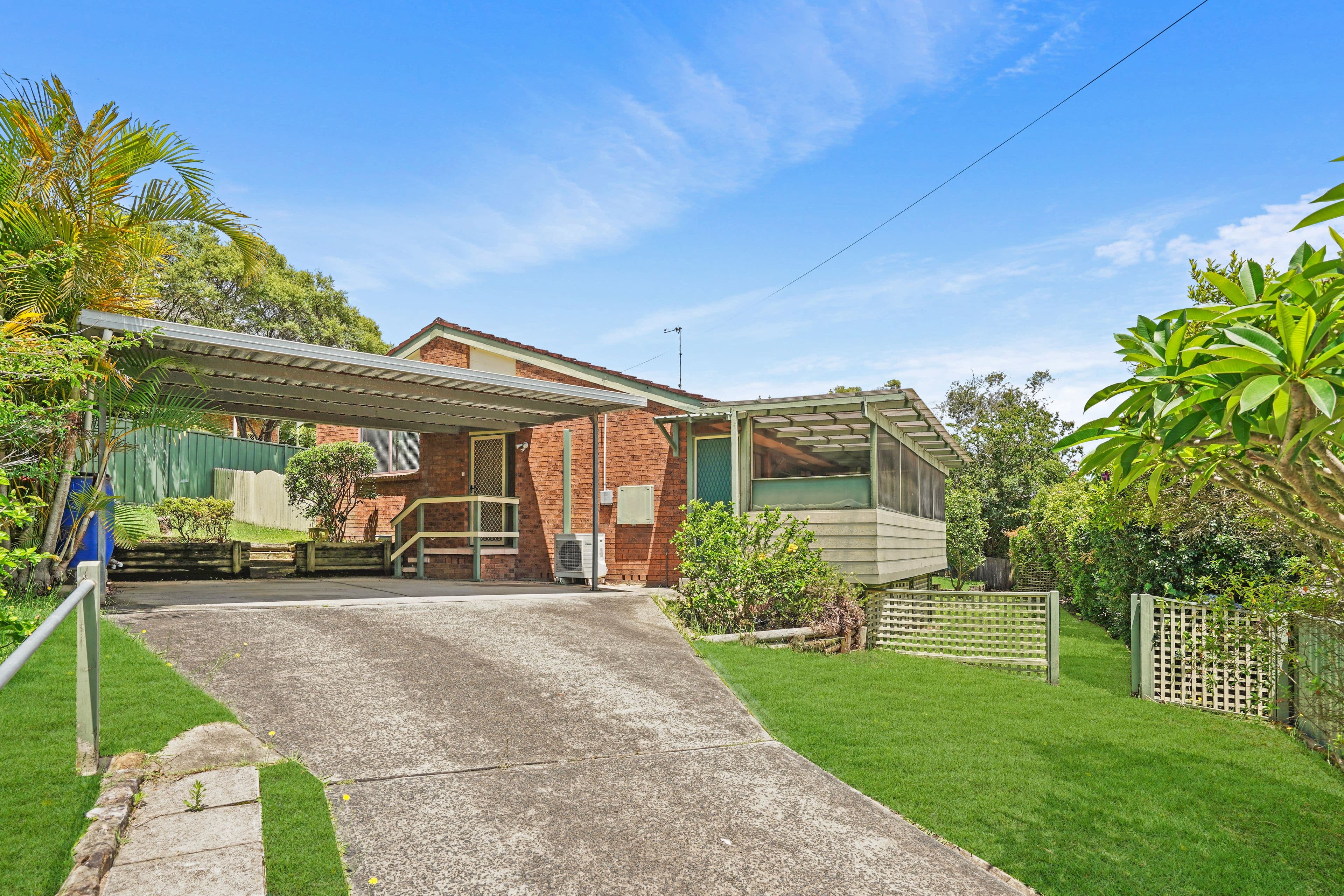 77 Beaumont Avenue, Wyoming NSW 2250, Wyoming - Image 1