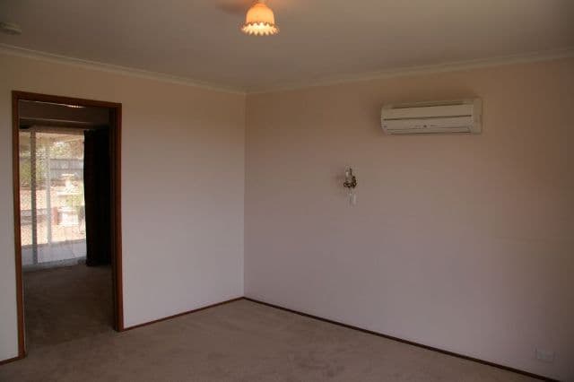 243 Armstrong Road, WAIKERIE SA 5330, Waikerie - Thumbnail 2