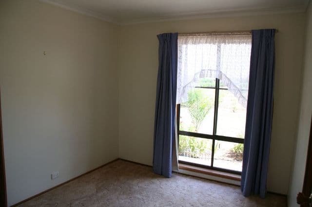 243 Armstrong Road, WAIKERIE SA 5330, Waikerie - Thumbnail 4