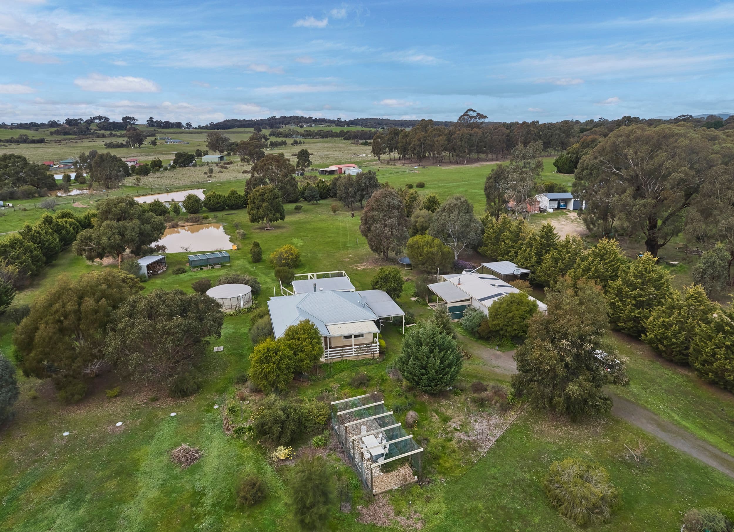 15 Hylands Lane, Heathcote VIC 3523, Heathcote - Thumbnail 2