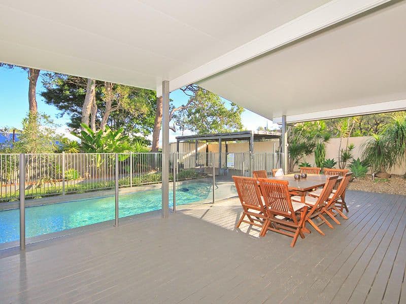 138 Bamboo Avenue, BENOWA QLD 4217, Benowa - Thumbnail 2