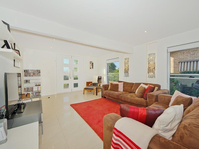 138 Bamboo Avenue, BENOWA QLD 4217, Benowa - Thumbnail 6