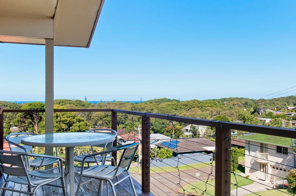3 Parklands Avenue, Port Macquarie - Image 1