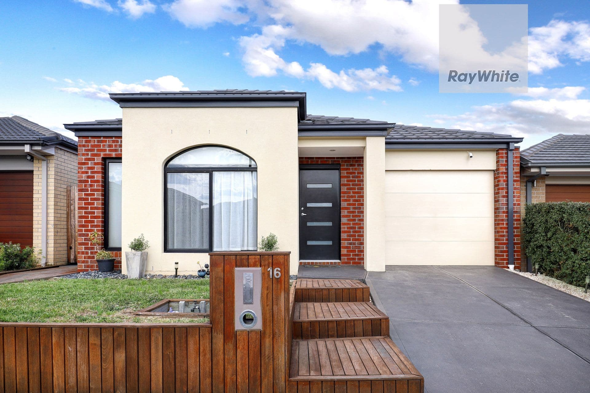 16 Scarlet Drive, Greenvale VIC 3059, Greenvale - Thumbnail 2