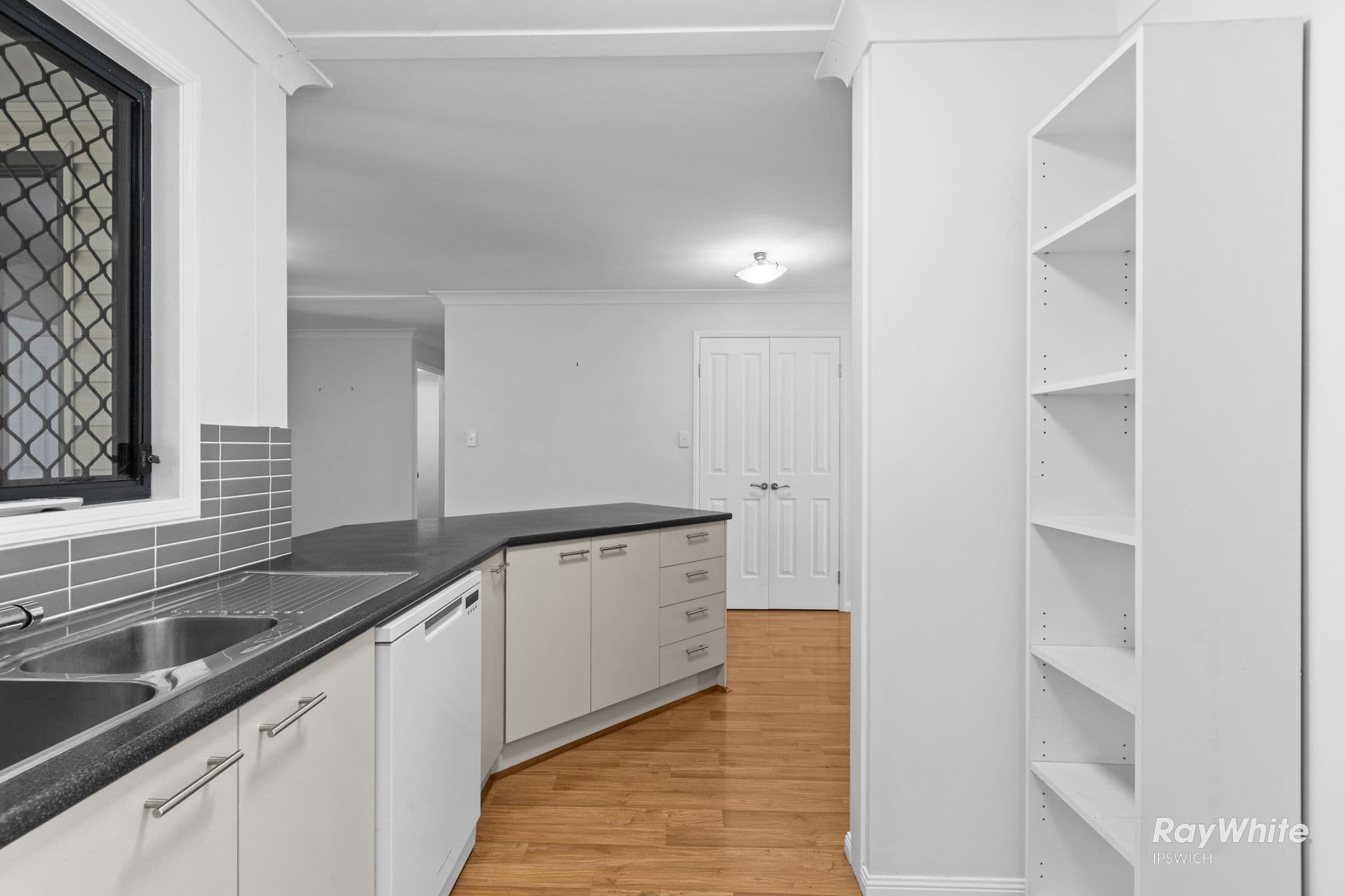 3 Elms Street, Bundamba QLD 4304, Bundamba - Thumbnail 4