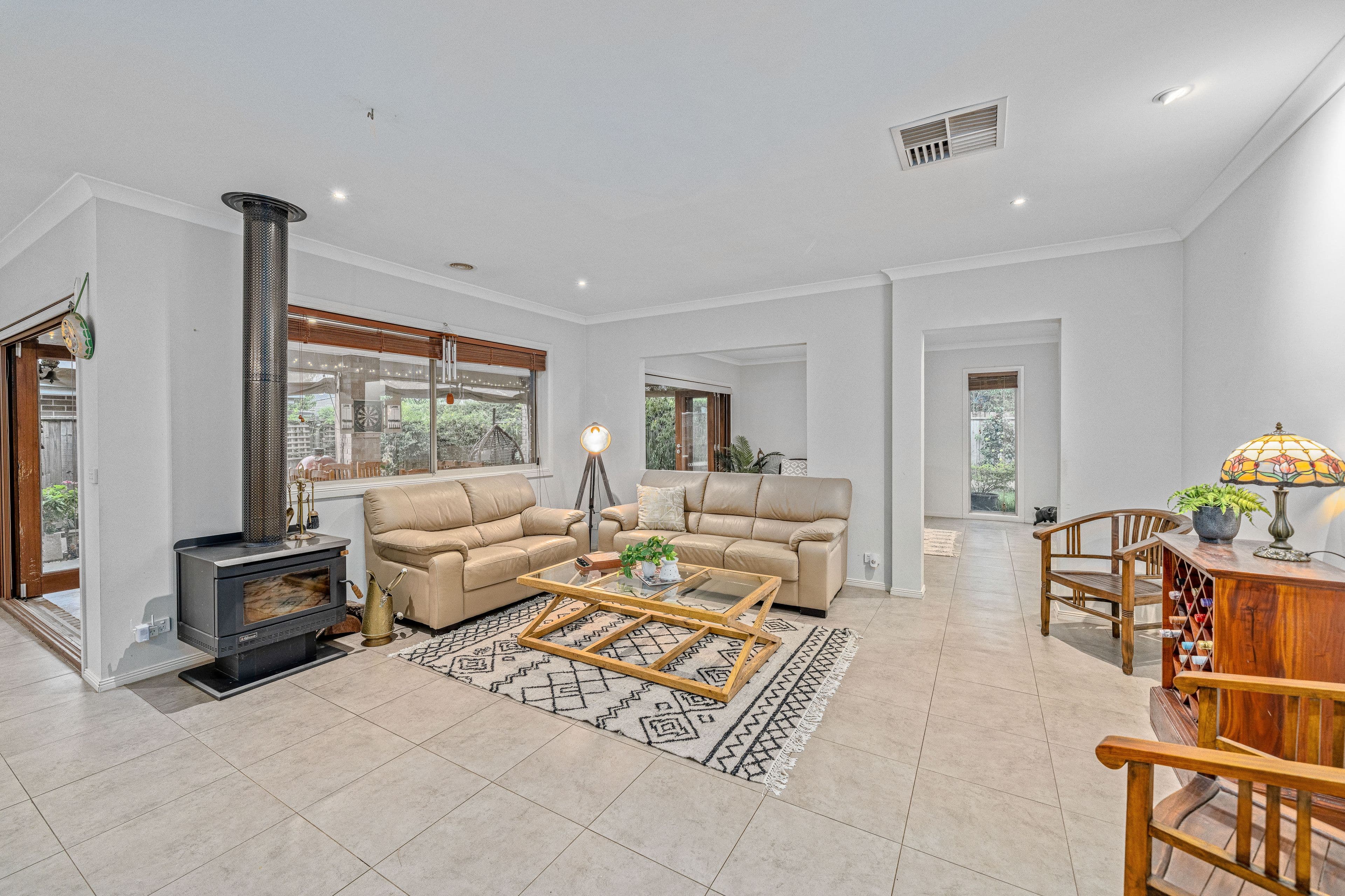 8 Locky Grove, Lyndhurst VIC 3975, Lyndhurst - Thumbnail 4