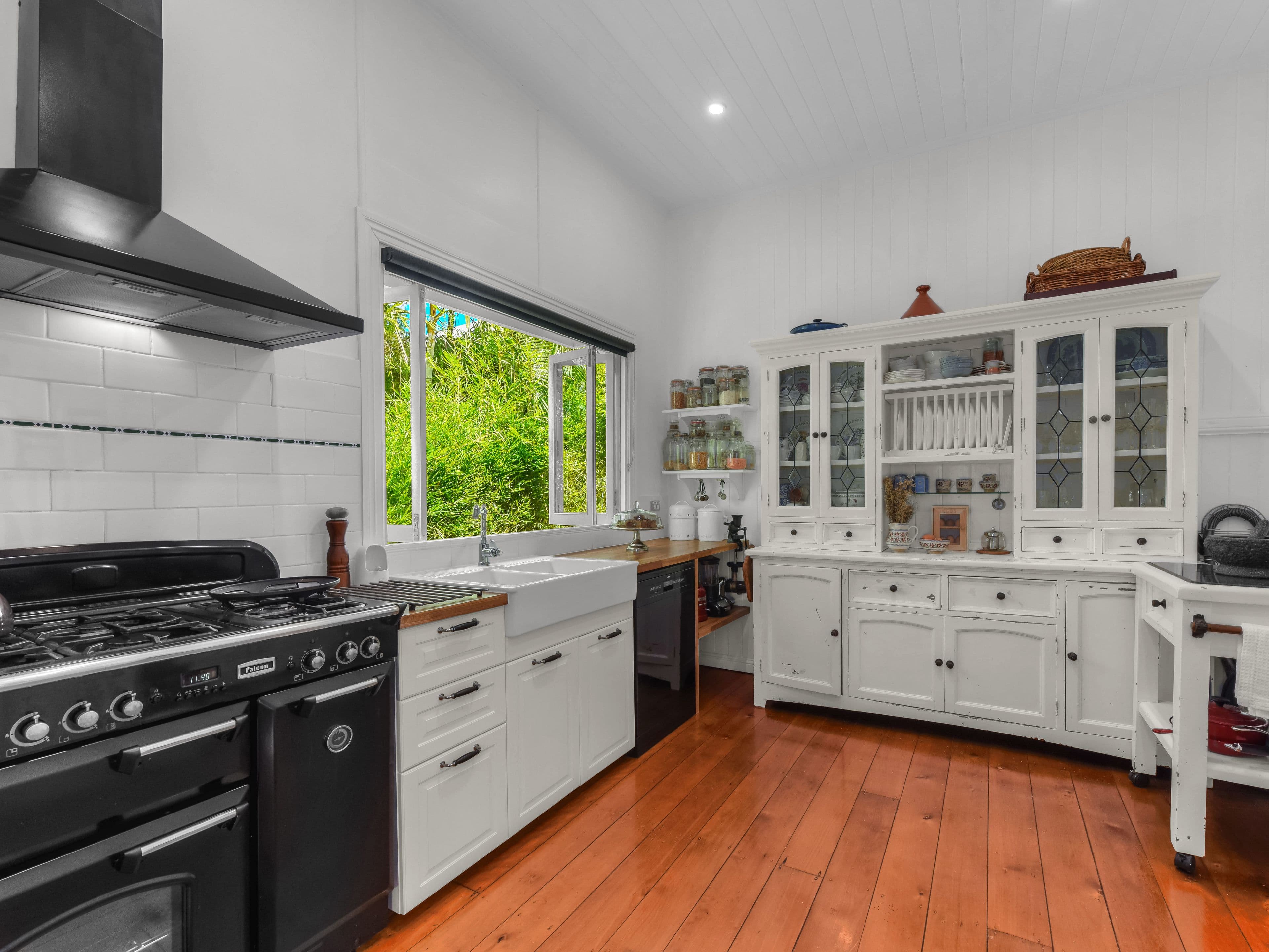 83 Bardon Esplanade, Bardon QLD 4065, Bardon - Thumbnail 4