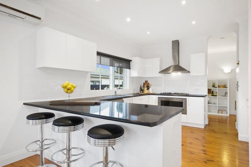 7 Blarney Avenue, Killarney Heights, Killarney Heights - Thumbnail 4