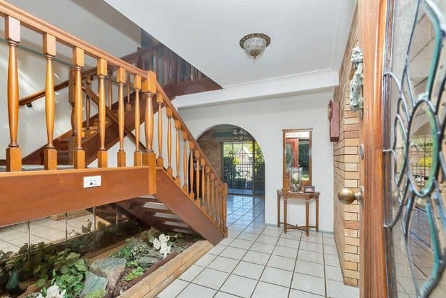 320 Hellawell Road, SUNNYBANK HILLS QLD 4109, Sunnybank Hills - Thumbnail 3