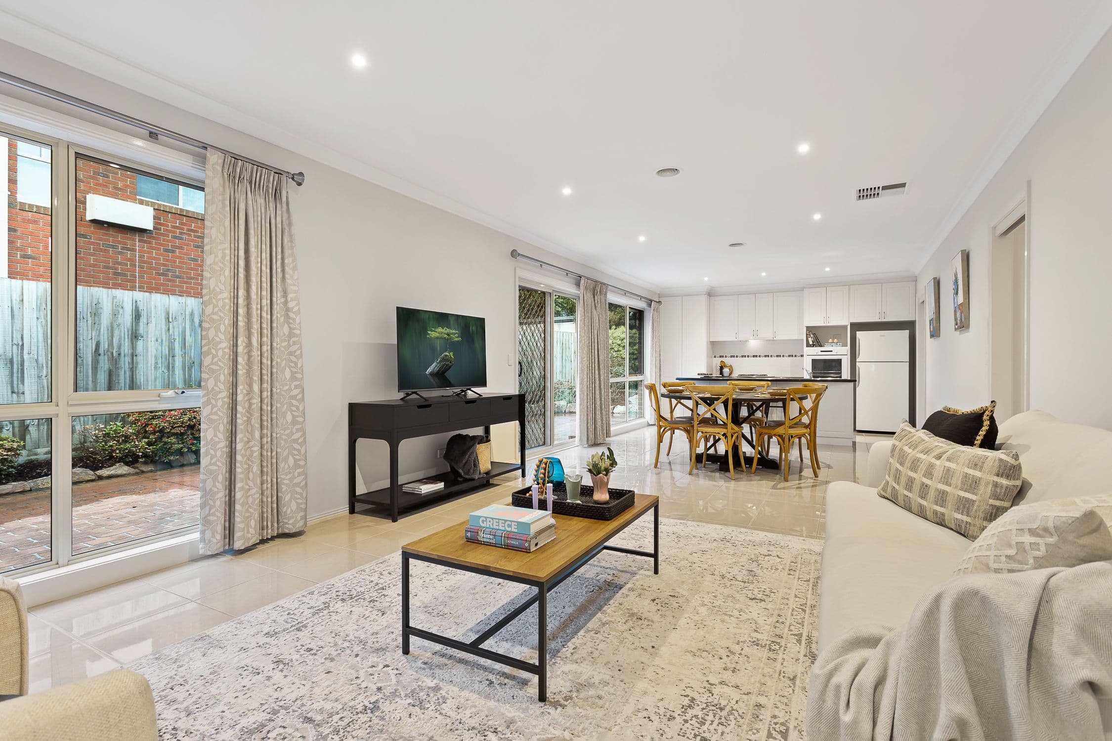8 Lowanna Street, Berwick VIC 3806, Berwick - Thumbnail 8