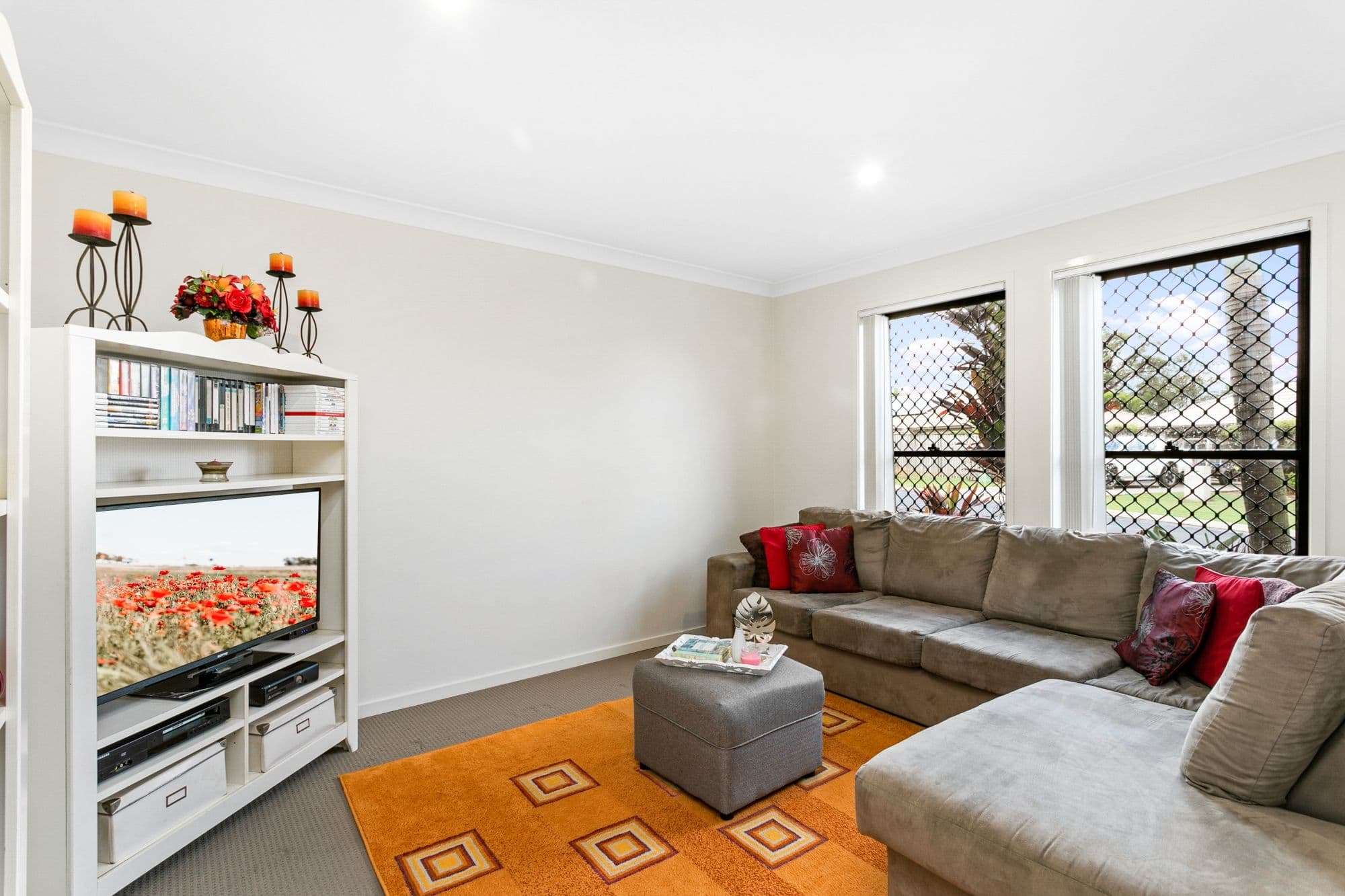9 Fairy Wren Circuit, Dakabin QLD 4503, Dakabin - Thumbnail 2