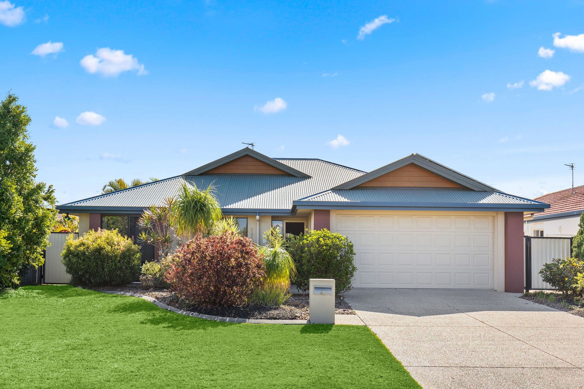 48 Earl St Vincent Circuit, Eli Waters QLD 4655, Eli Waters - Thumbnail 2