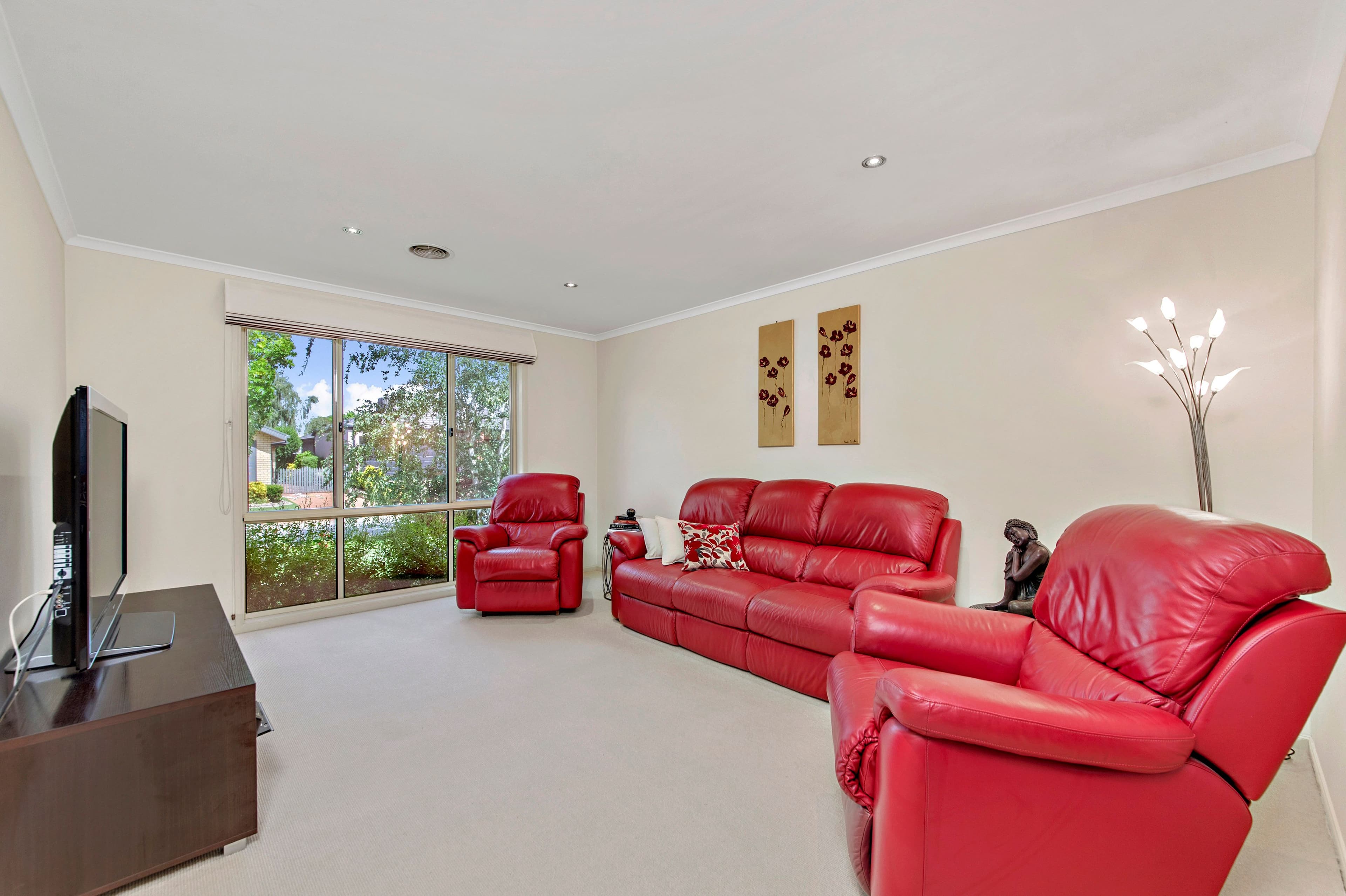 13 Heatherdale Street, Amaroo ACT 2914, Amaroo - Thumbnail 2