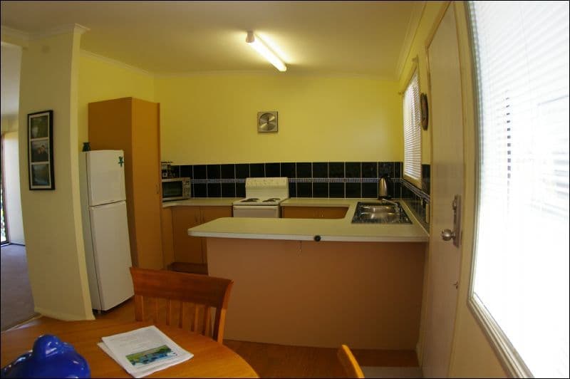 6 Agnes Court, DECEPTION BAY QLD 4508, Deception Bay - Thumbnail 3