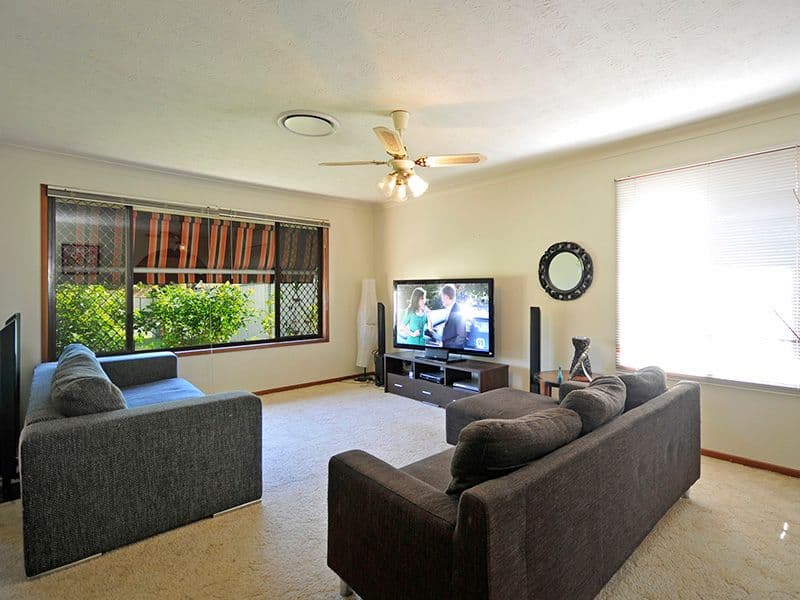 6 Pinon Close, ELANORA QLD 4221, Elanora - Thumbnail 3