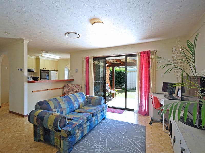 6 Pinon Close, ELANORA QLD 4221, Elanora - Thumbnail 6