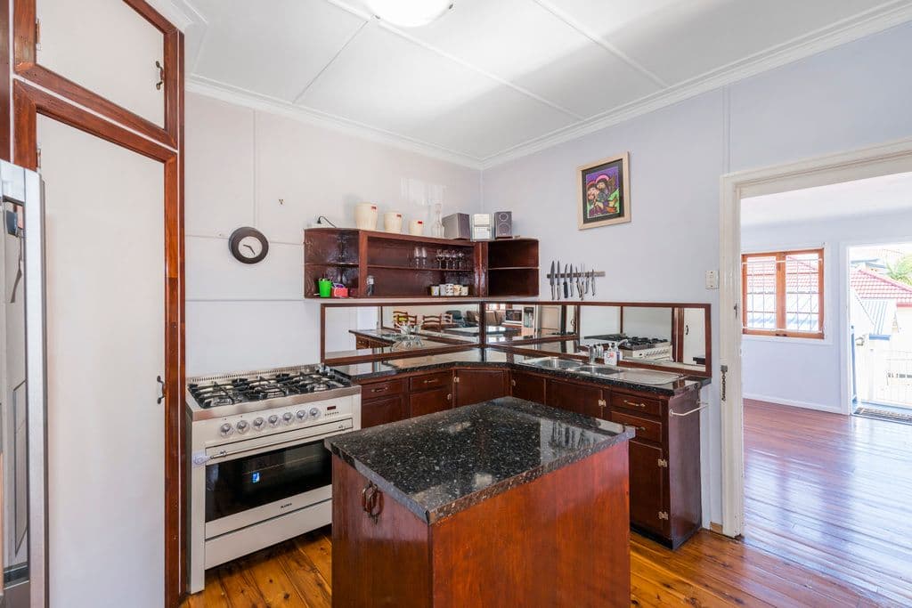 64 Holland Road, HOLLAND PARK QLD 4121, Holland Park - Thumbnail 6