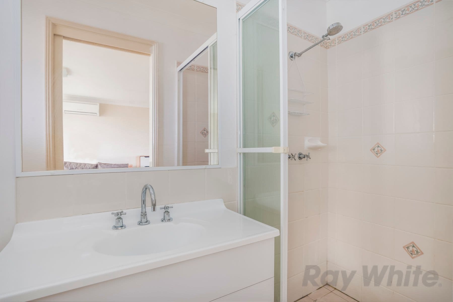 22 Wyera Crescent, Carey Bay - Thumbnail 8