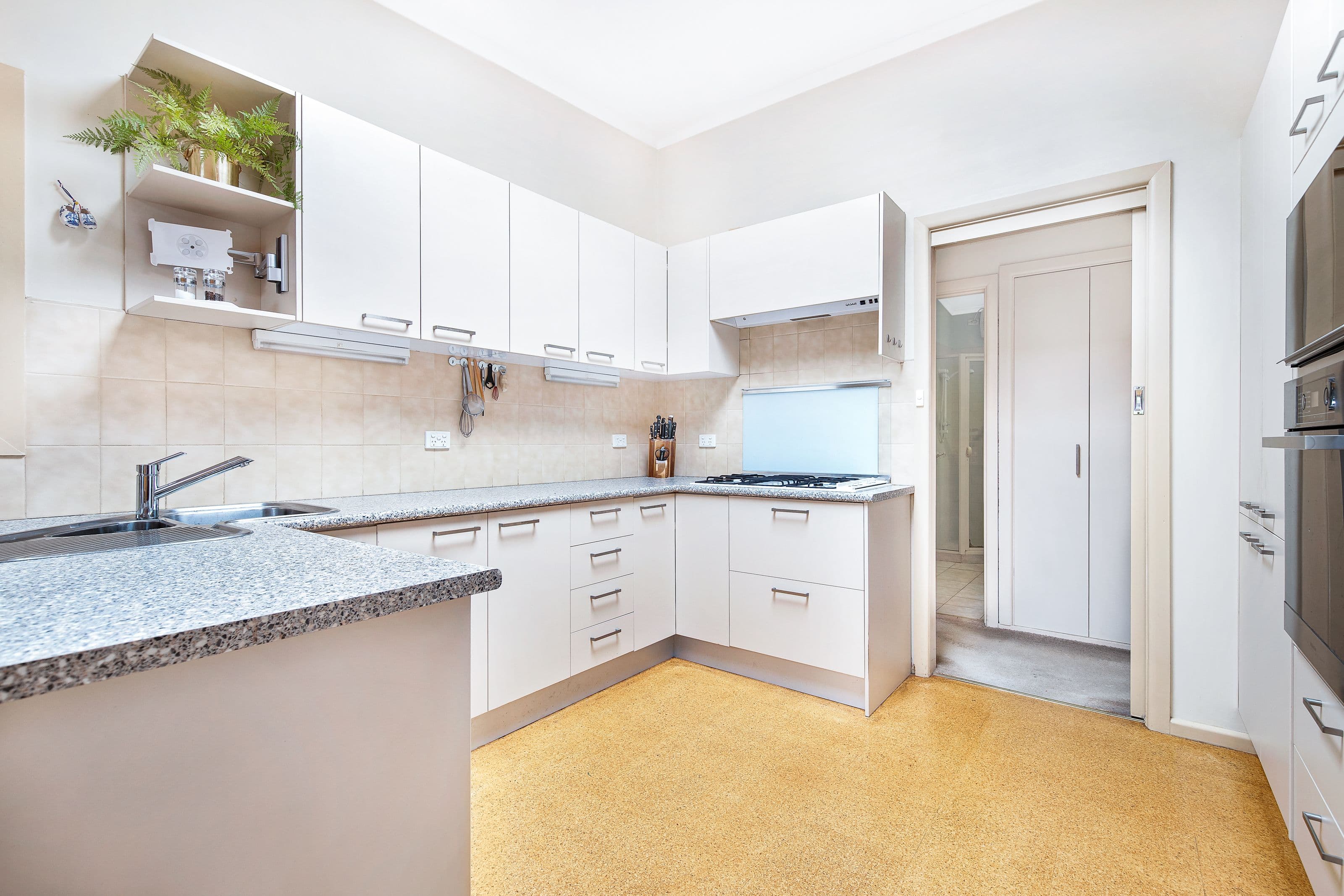 7 Henley Drive, Wheelers Hill VIC 3150, Wheelers Hill - Thumbnail 2