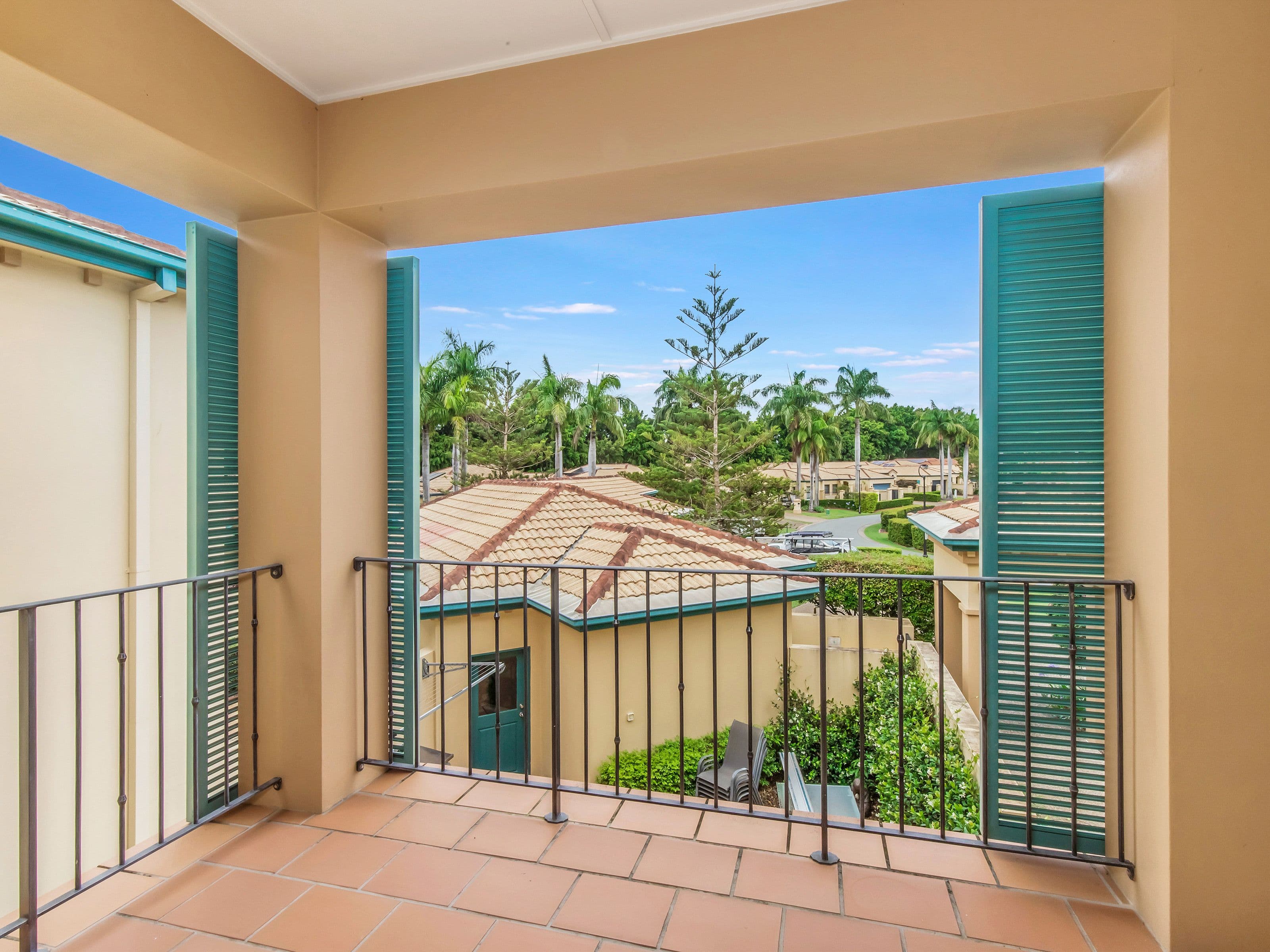 3275 The Palladian Drive, Hope Island QLD 4212, Hope Island - Thumbnail 8