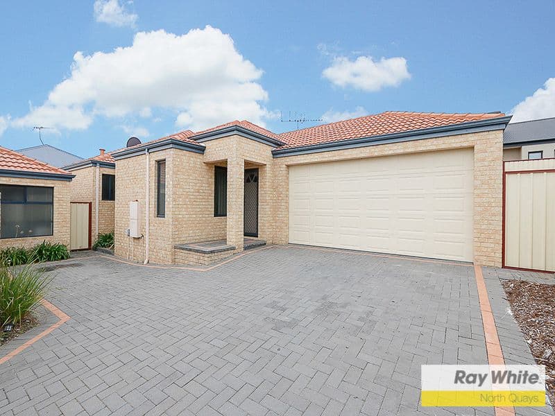 31 Old Trafford Avenue, Madeley WA 6065, Madeley - Thumbnail 2