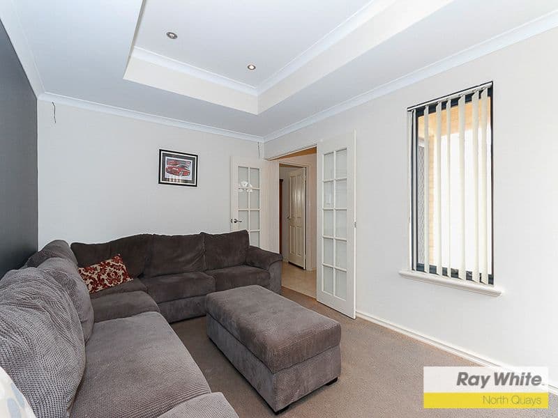 31 Old Trafford Avenue, Madeley WA 6065, Madeley - Thumbnail 4