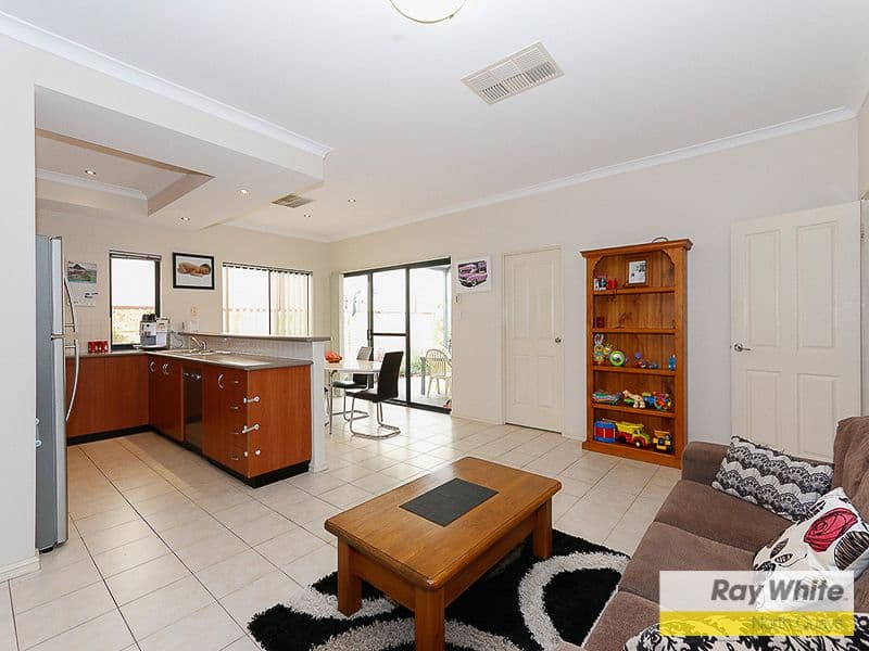 31 Old Trafford Avenue, Madeley WA 6065, Madeley - Thumbnail 6