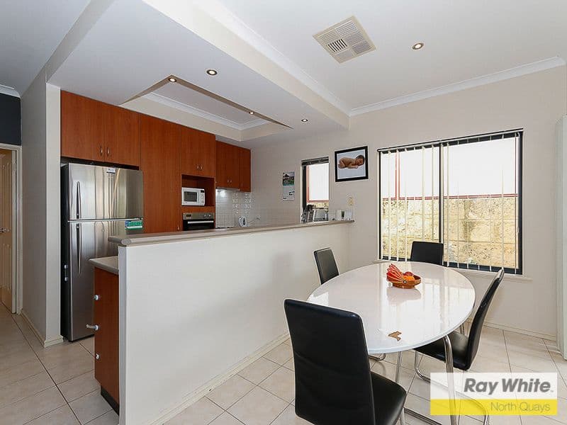 31 Old Trafford Avenue, Madeley WA 6065, Madeley - Thumbnail 8