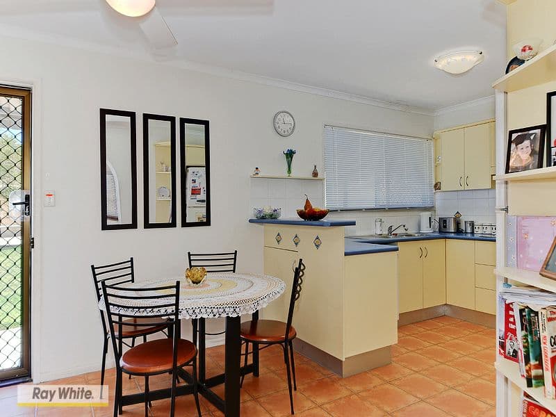 29 Landsborough Avenue, Scarborough QLD 4020, Scarborough - Thumbnail 2