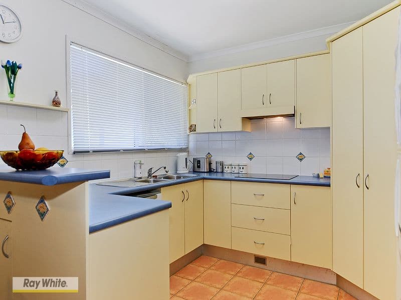 29 Landsborough Avenue, Scarborough QLD 4020, Scarborough - Thumbnail 3