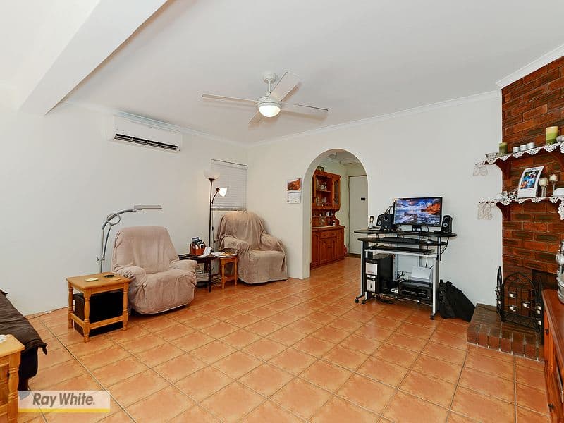 29 Landsborough Avenue, Scarborough QLD 4020, Scarborough - Thumbnail 5